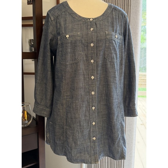 Duluth Trading Co Tops - Duluth Trading Free Range Button Up Chambray Medium Blue Tunic Top M